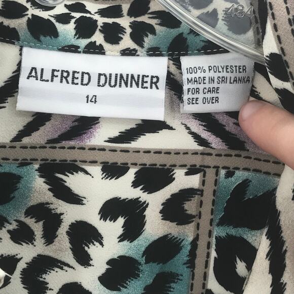 Alfred Dunner Long Sleeves animal print Shirt Top - Picture 3 of 7
